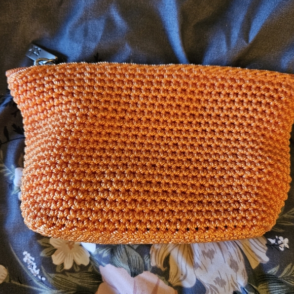 ✨️ The Sak Orange Woven Cosmetic Pouch - Picture 3 of 8